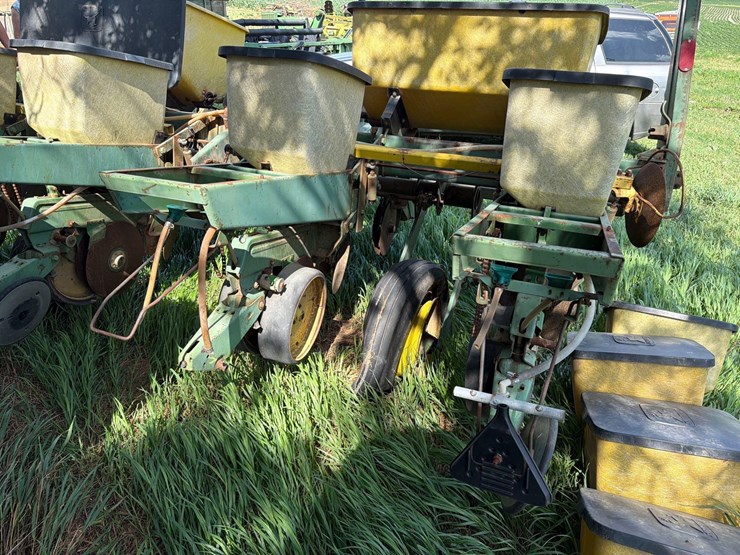 john-deere-7000-image-6