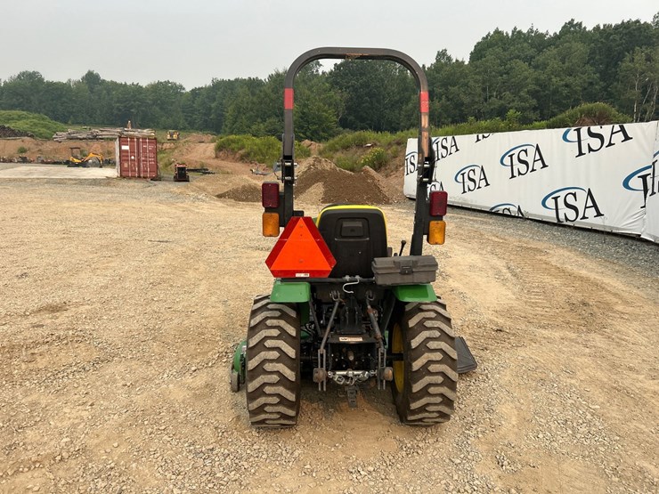 2014-john-deere-2025r-image-4