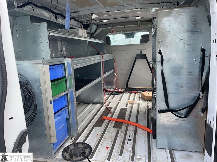 2019-ford-transit-image-19