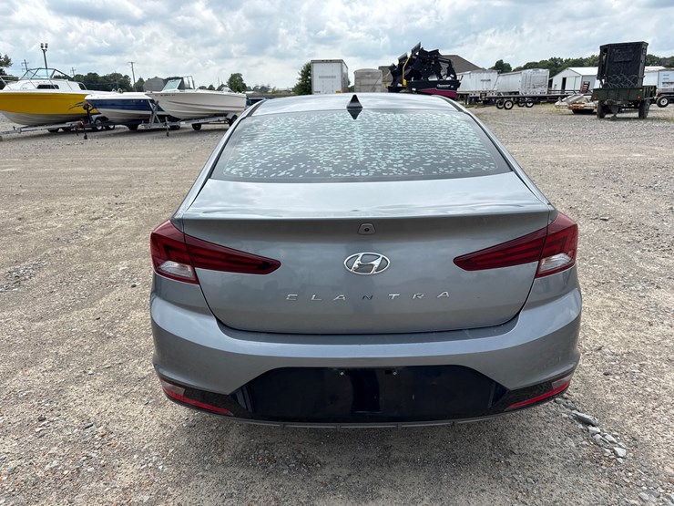 #42717-•-2019-hyundai-elantra-sedan-kmhd84lf4ku743043-inv#-42717-image-9