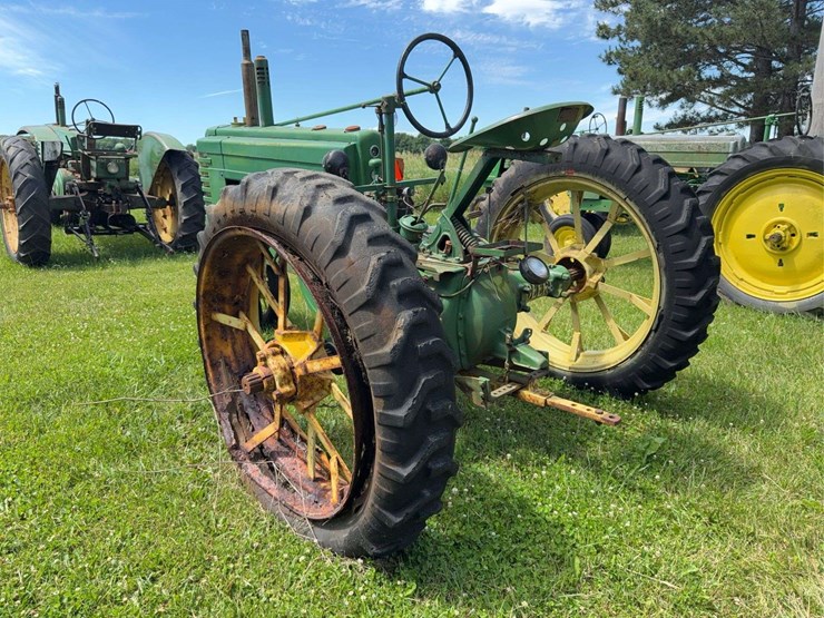 john-deere-model-b-image-3