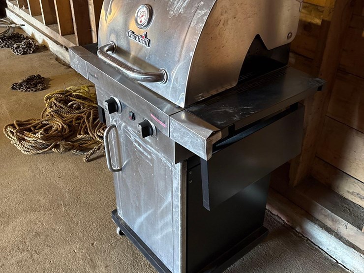 charbroil-commercial-grill-image-4