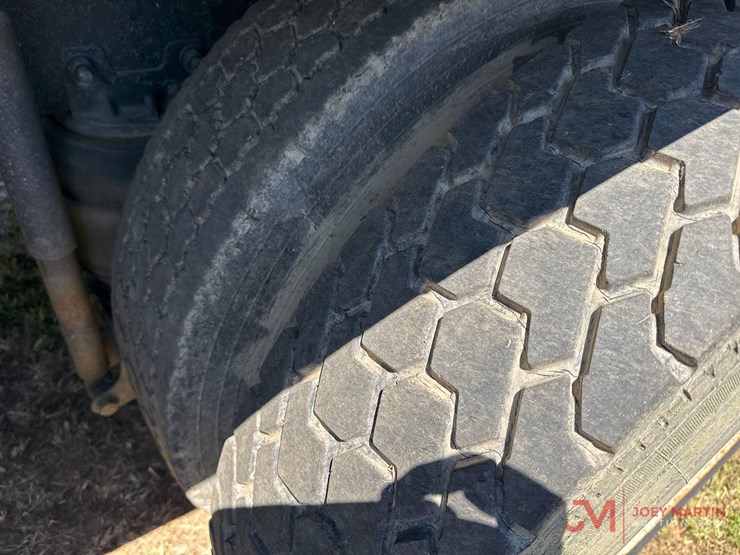 1998-ford-tandem-axle-dump-truck-image-15