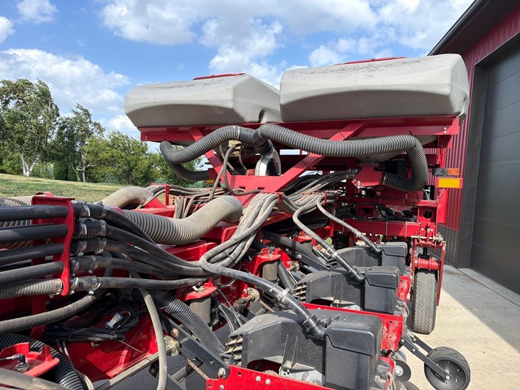 2012-case-ih-1250-image-25