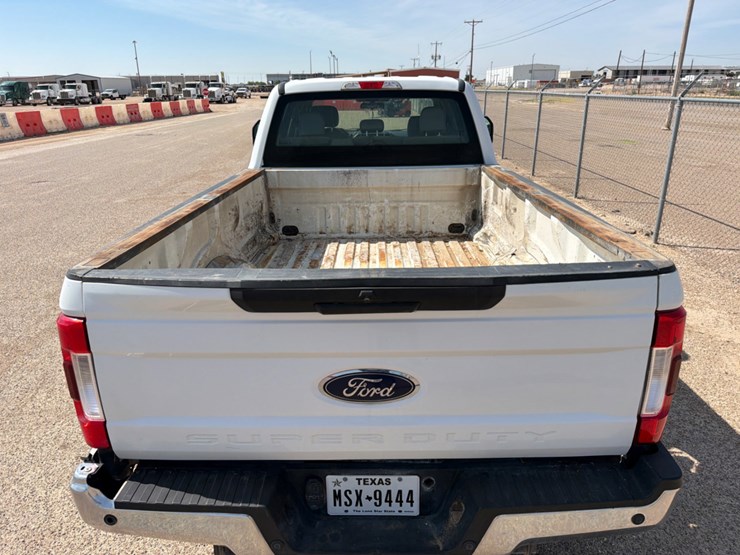 2019-ford-f350-image-5