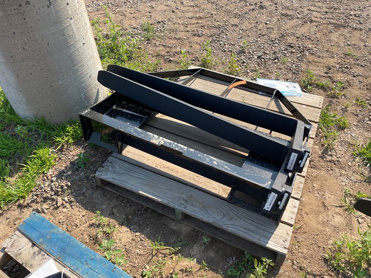 #18365-•-unused-2026-mower-king-skid-steer-forks-(princeton,-mn)-image-3