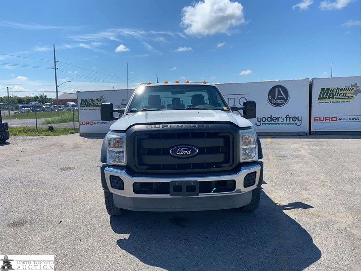 2012-ford-f550-image-2