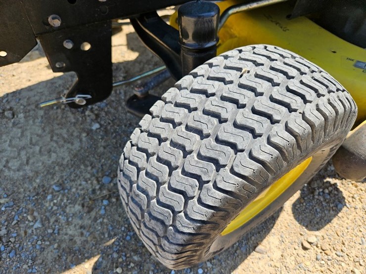 john-deere-x300-image-15