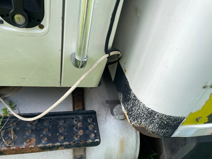 2017-international-durastar-4400-image-54