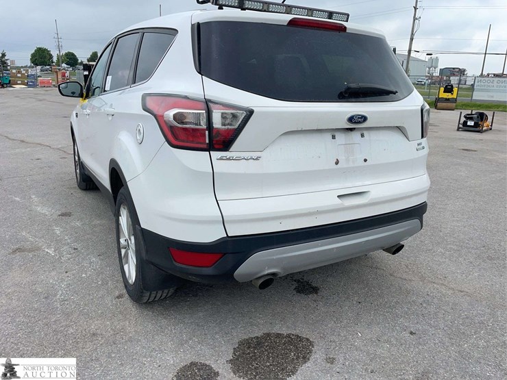 2017-ford-escape-image-7