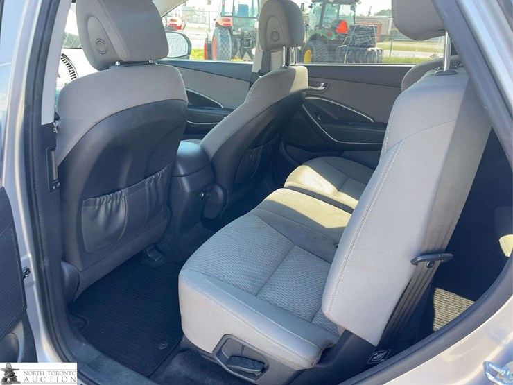 2018-hyundai-santa-fe-image-15