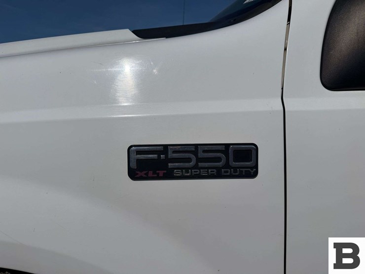 2002-ford-f550-image-12