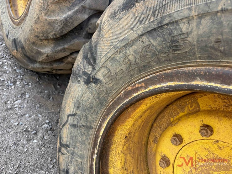 2005-deere-1110d-image-15