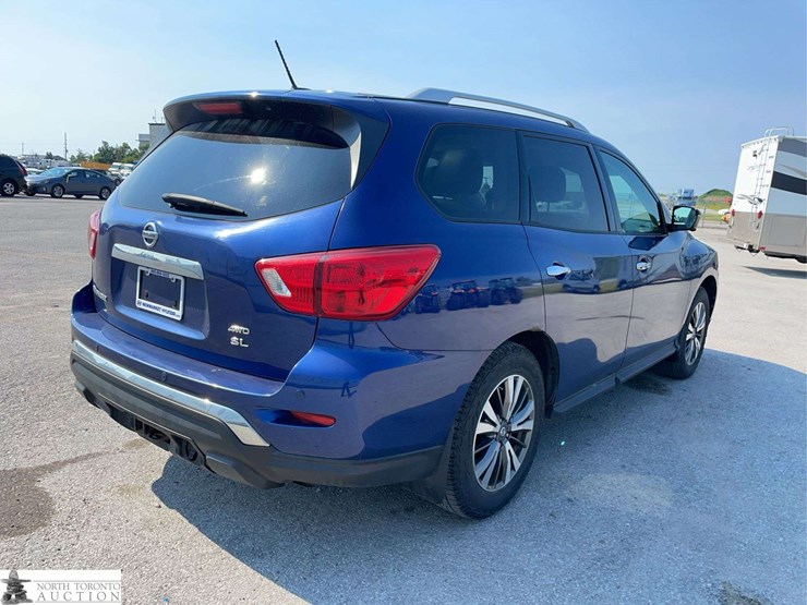 2017-nissan-pathfinder-image-5