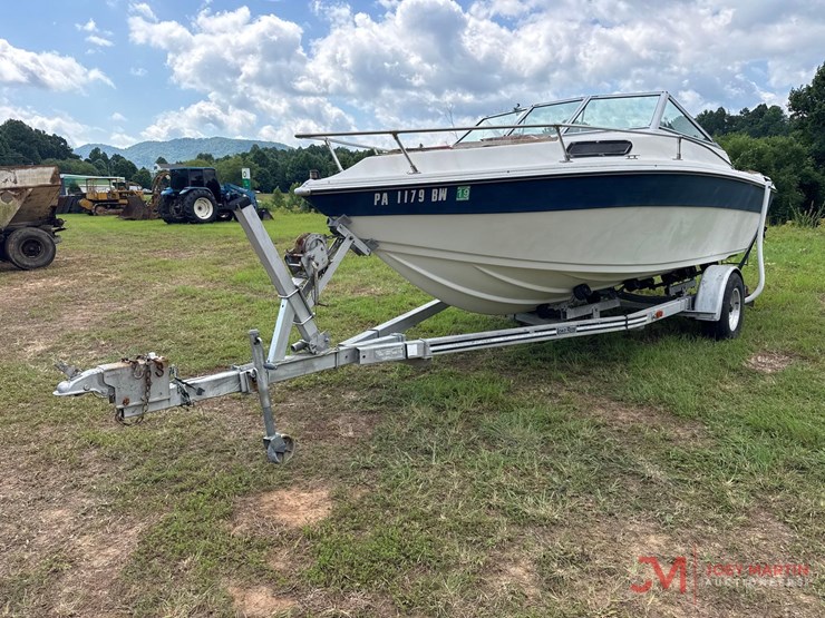 calaic-19'-cuddy-cabin-boat-image-6