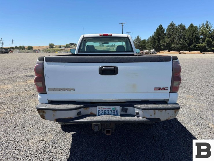 2003-chevrolet-silverado-2500hd-image-4