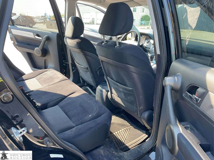 2011-honda-crv-image-19