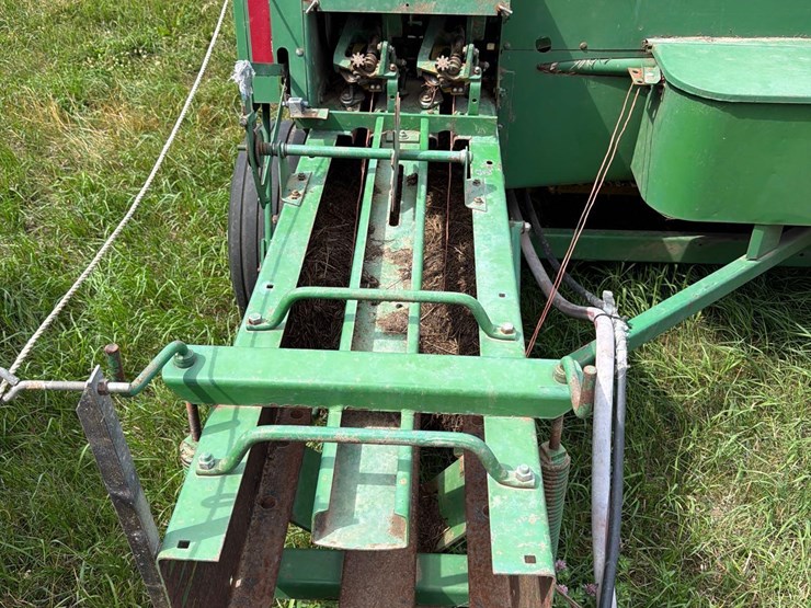 john-deere-327-image-4