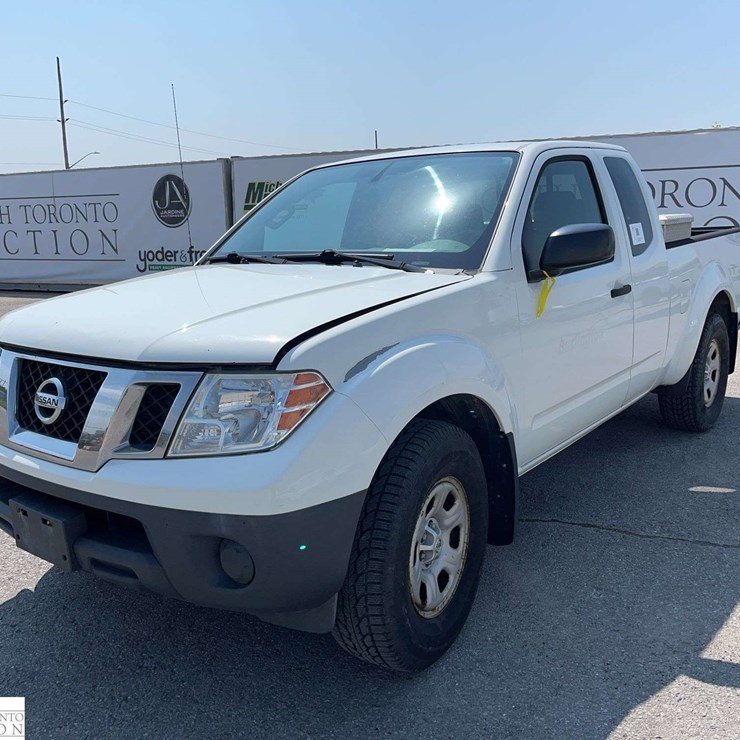 2013 NISSAN FRONTIER