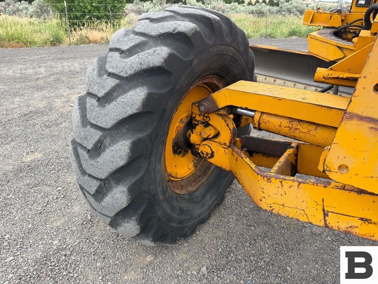 champion-d-600b-motor-grader-image-12