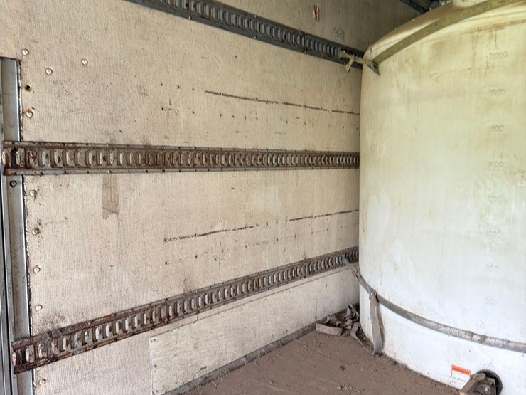 wabash-28ft-semi-van/spray-trailer-image-27