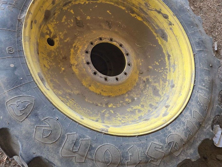 john-deere-380-image-5
