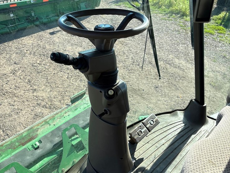 2012-john-deere-s680-image-79