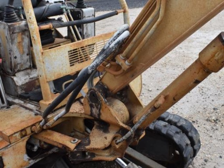 takeuchi-tb025-image-14