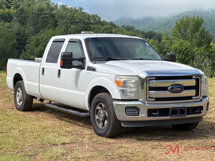 2015-ford-f250-xlt-image-1