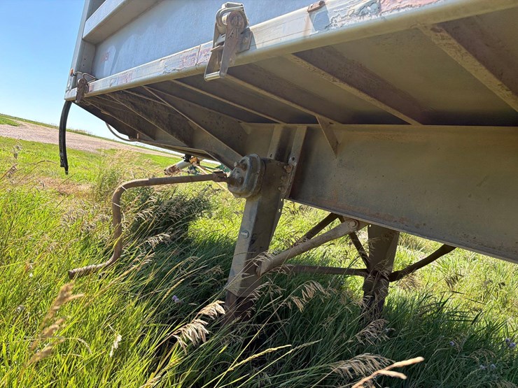 2006-converto-27ft-semi-end-dump-silage-trailer-image-33