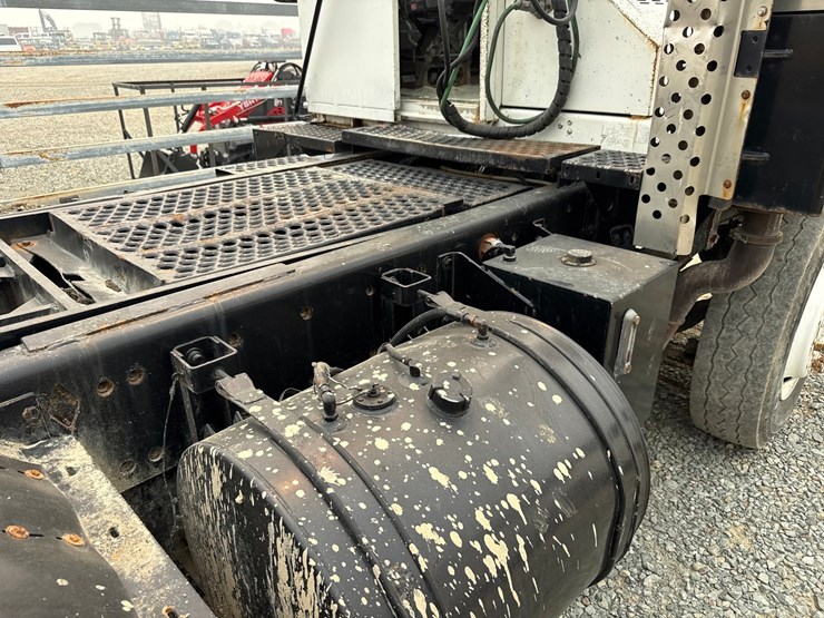 2009-caterpillar-c7-image-24
