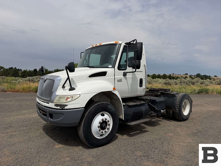 2006-international-durastar-4400-image-2