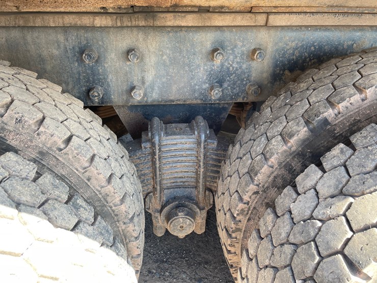 2007-mack-cl700-image-38