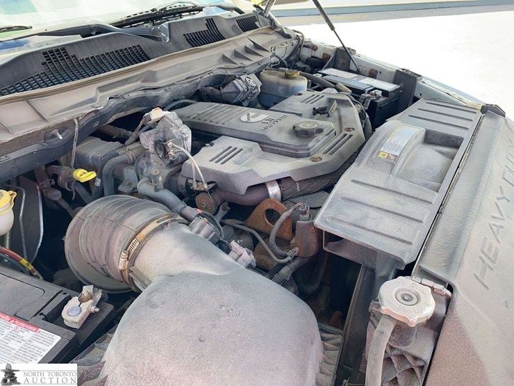 2011-dodge-2500-image-29