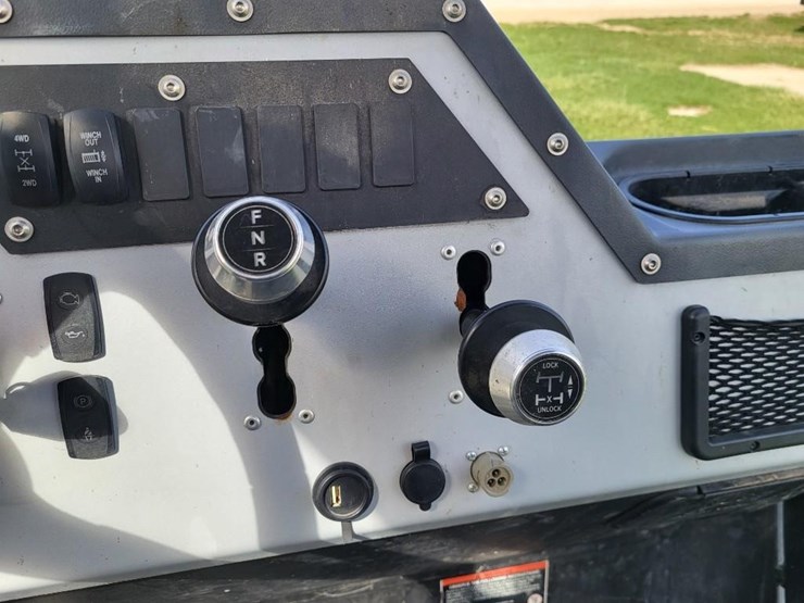 2021-landmaster-l7-utv---one-owner-image-42