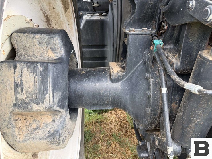 2007-new-holland-tg305-image-44