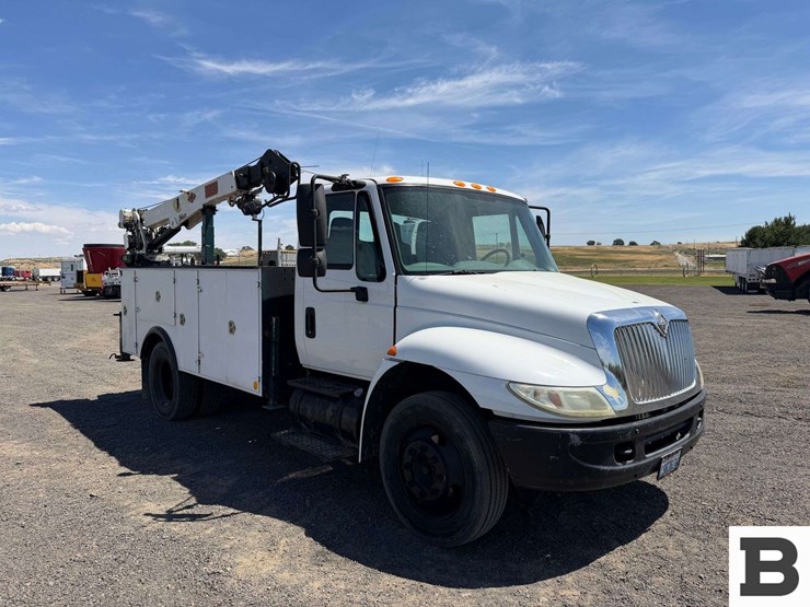 2003-international-durastar-4200-image-5