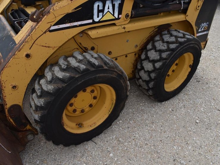 caterpillar-226-image-4
