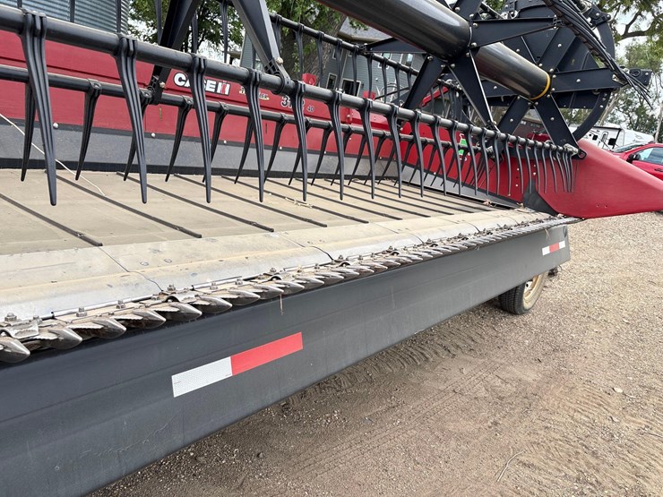 2018-case-ih-3162-image-34