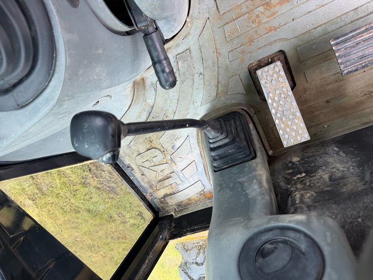2006-caterpillar-420d-image-83