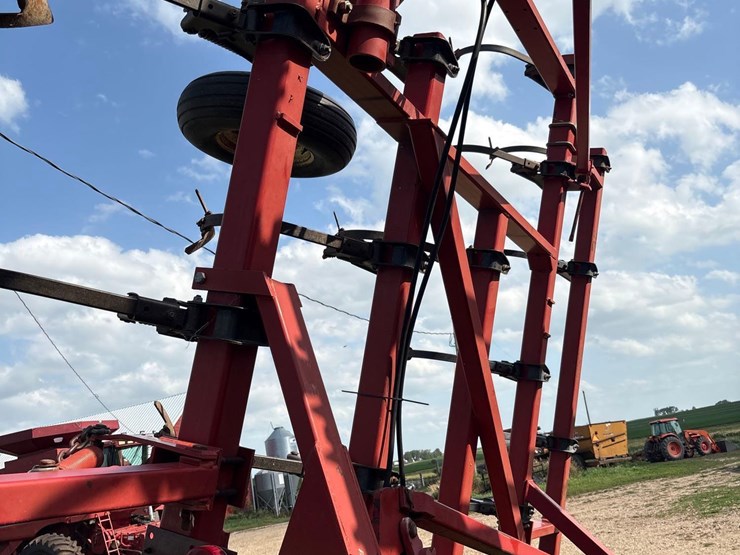 case-ih-4300-image-23