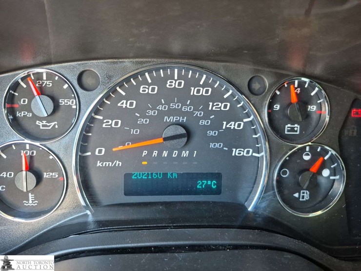 2017-chevrolet-express-s/a-cube-van-image-15