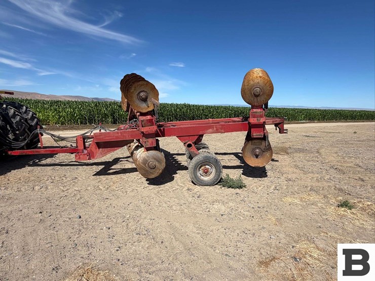 case-ih-770-image-3