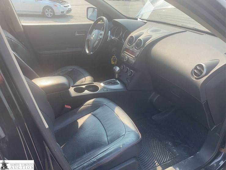 2009-nissan-rogue-image-17