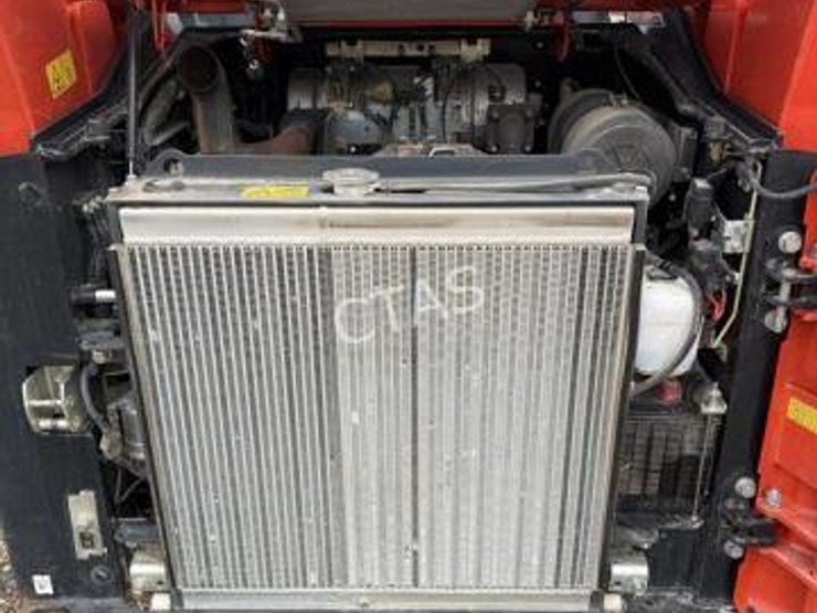 kubota-svl75-2-image-10