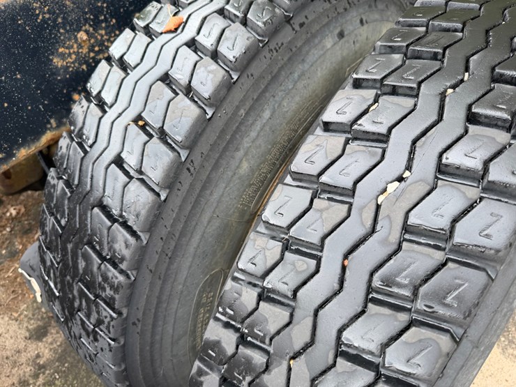 ford-f700-image-16
