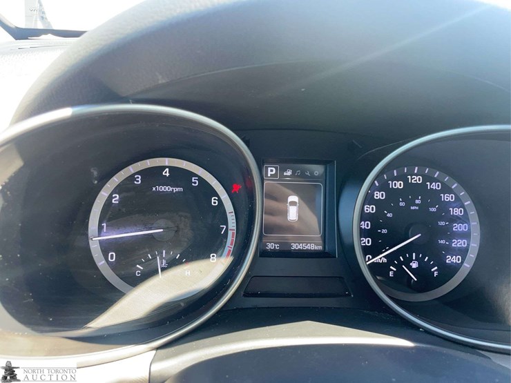 2018-hyundai-santa-fe-image-11