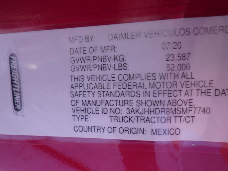 2021-freightliner-cascadia-126-image-20