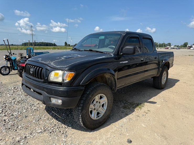 2003-toyota-tacoma-image-1