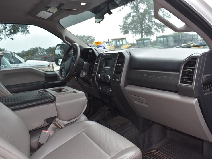 2019-ford-f350-image-14